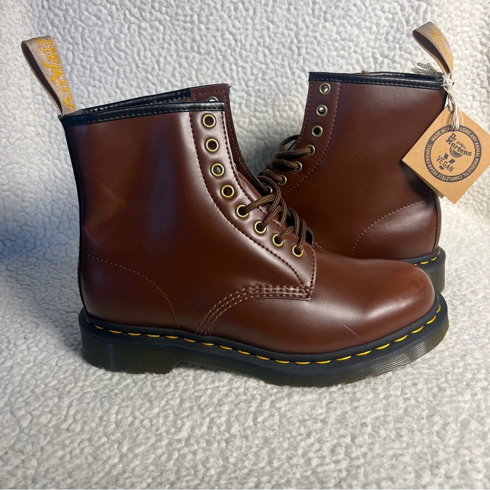 NWT Dr. Martens VEGAN 1460 FAUX FUR LINED LACE UP BOOTS SZ 41 - Picture 6 of 13